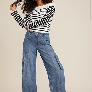 NWOT M JEANS BY MAURICES Wide Leg Cargo Jeans - SOLD‎ OUT style!